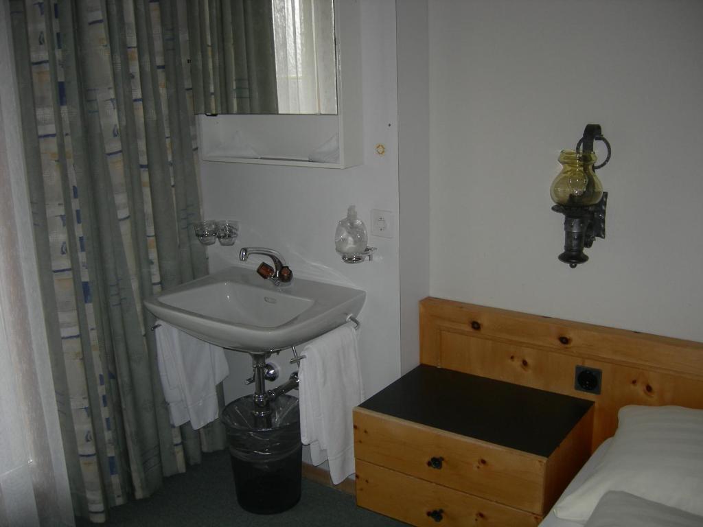 Sporthotel クラヴァーデル 部屋 写真